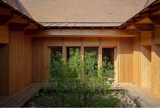 Maison du Parc Naturel Régional des Causses du Quercy – Atelier du Rouget Simon Teyssou & Associés + Atelier de Saint Céré architecte associé © Benoit Alazard © Théophile Picard